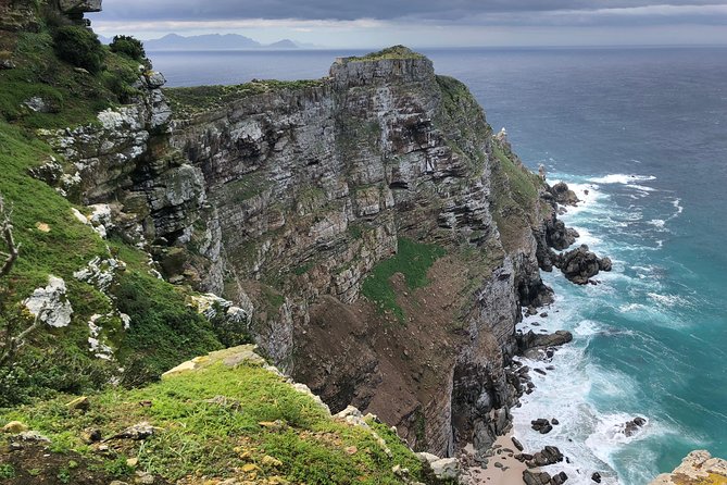 Private Day Tour to Cape Point , Penguins, Wine or Beer Tasting - Chapmans Peak and the wide sweep of Noordhoek