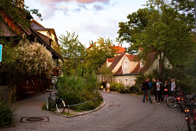 Private Highlights of Munich Bike Tour with Beer Garden Stop - Riding beside the Isar