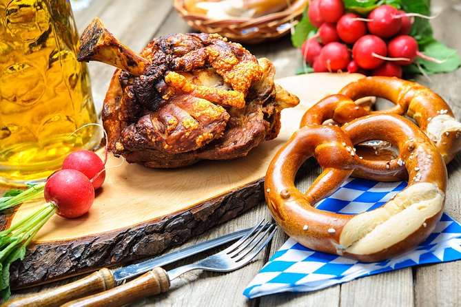 Private Munich Beer Hall Tour with 3-Course Meal & Beer Tastings - The Beer and Oktoberfest Museum, a compact lesson in local culture