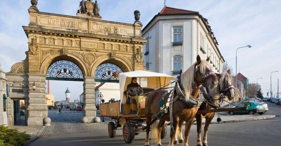 Private Pilsen & Pilsner Urquell Brewery Tour Prague - Why Pilsen matters to beer drinkers
