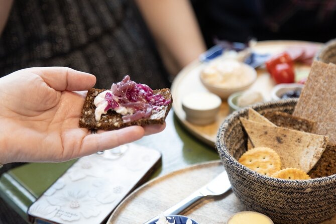 Reykjavik Food Tour - Supermarket Tour & Lunch at Microbrewery - How much value do you get for $123?