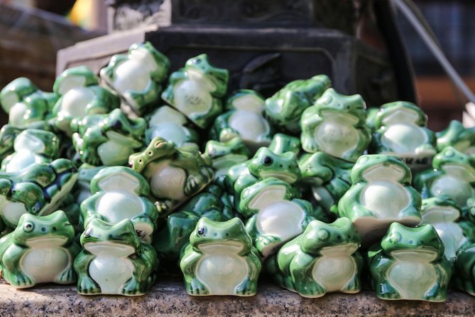 Rural Brewery Town Walk: Half-Day Private Tour Near Kyoto - Kinomoto Jizoin Temple and its frog offerings