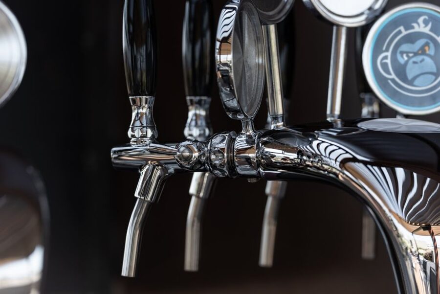 Santorini: Beer Tasting & Pairing Experience & optional Tour - Six pours with carefully matched bites