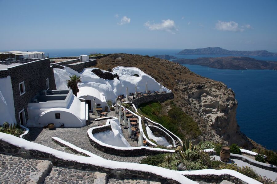 Santorini: Three Wineries and One Brewery Tour with Tastings - Stop three: Estate Argyros and traditional methods