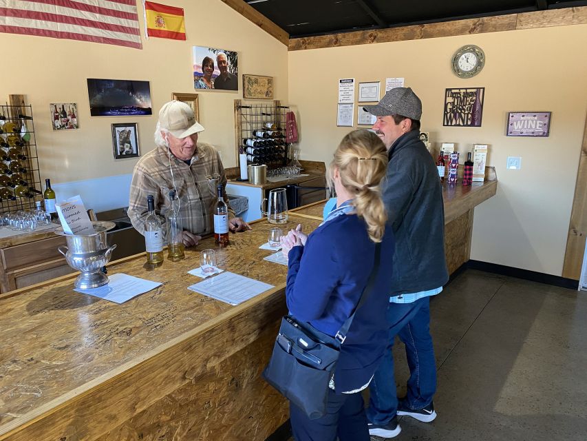 Scenic Desert Wine, Distillery Tastings/Brewery/RT66 & Lunch - What the small-group setup changes