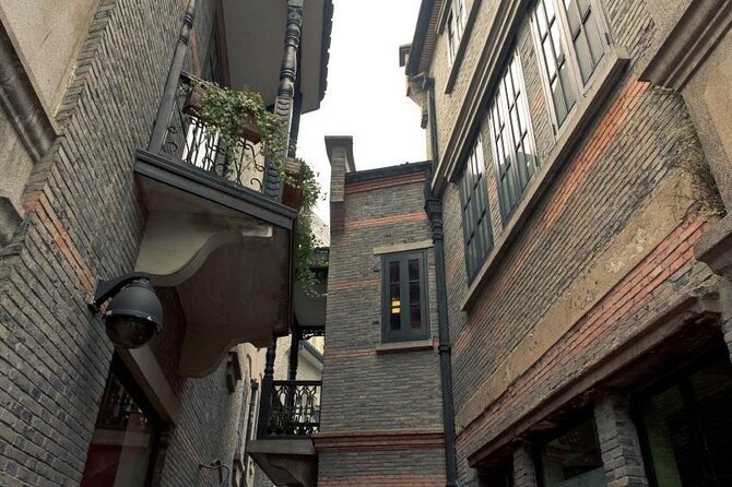 Shanghai craft beer tour with local food tastings - Key points before you book