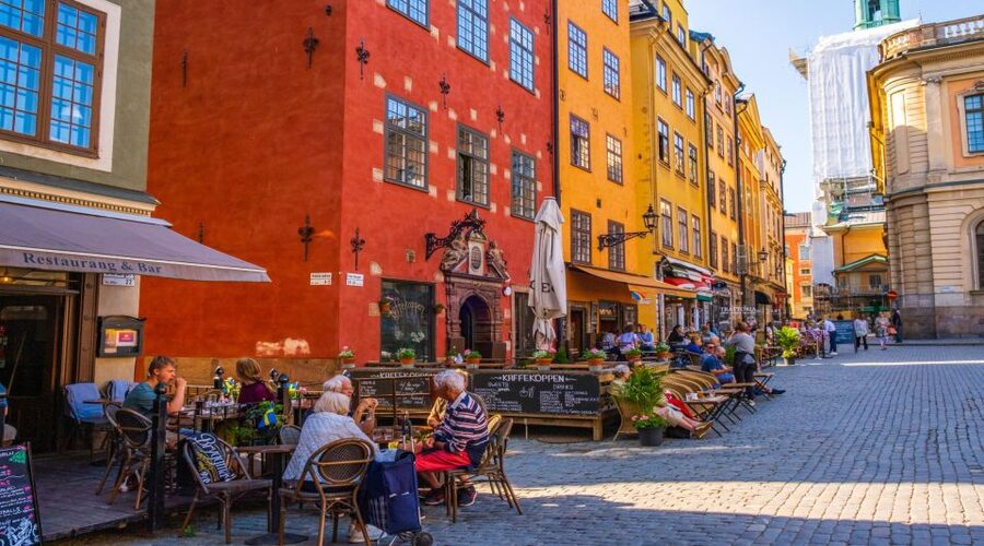 Swedish Beer Tasting Tour in Stockholm Old Town Pubs - The three-hour version: six beers with Swedish bites