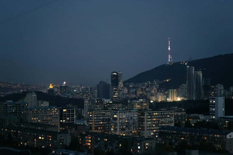 Tbilisi: Sightseeing Tour, Wine or Beer Tasting, & Cable Car - Riding the cable car to Narikala Fortress