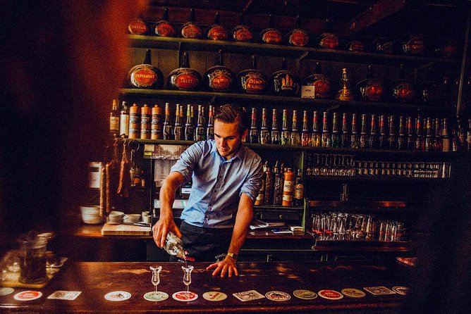 The Ultimate Craft Beer Adventure in Amsterdam! - Walking beside Singel and Amsterdam’s canals