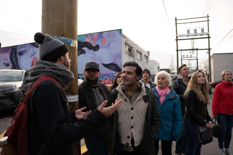 Vancouver: Street Art & Craft Beer Walking Tour with Tasting - Why Mount Pleasant makes a good art and beer pairing