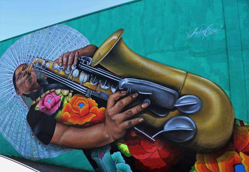 Vancouver: Street Art & Craft Beer Walking Tour with Tasting - Finishing at BREWHALL