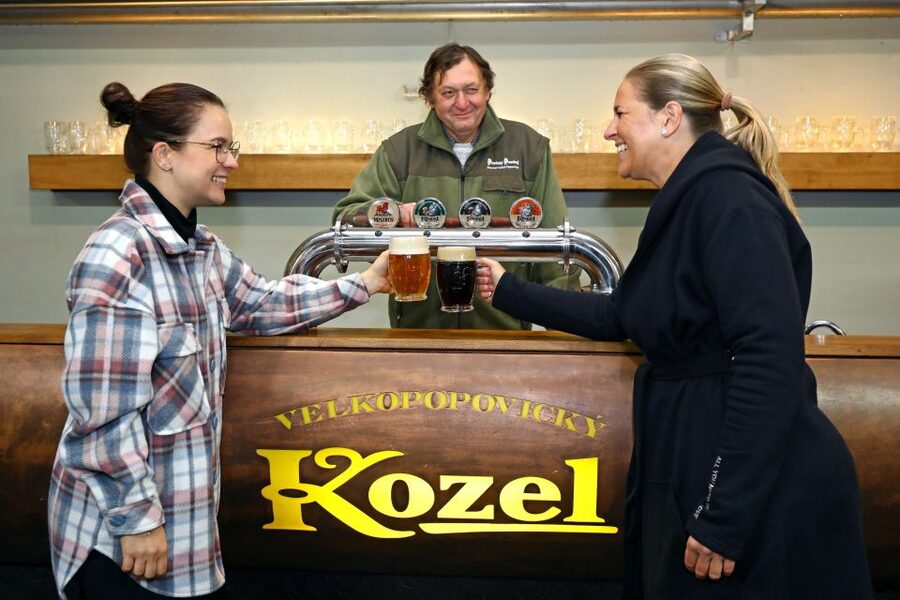 Velke Popovice: Kozel Brewery Tour with Beer Tasting - Historic brewery house and the 1928 setting