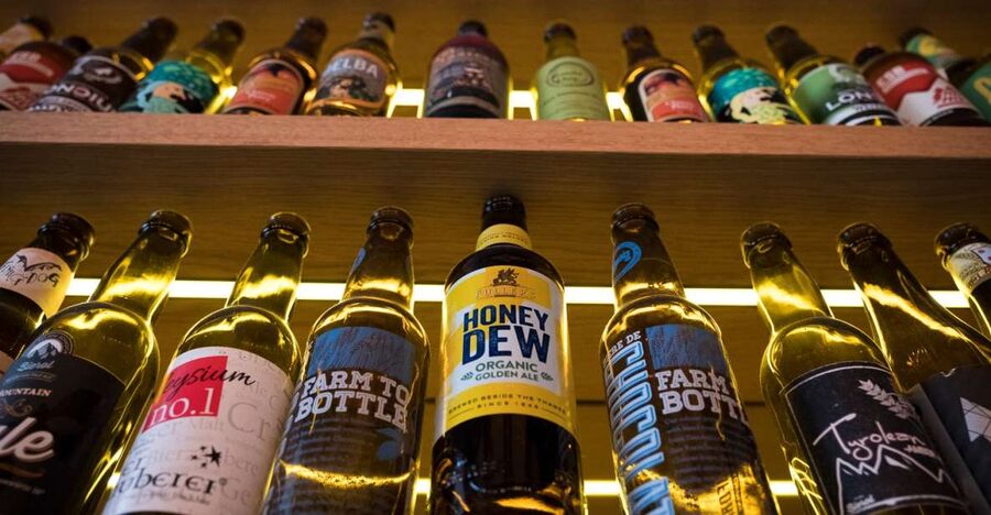 Vienna: Craft Beer Tasting Experience with Local Snacks - Four Beers, Four Ways to Taste