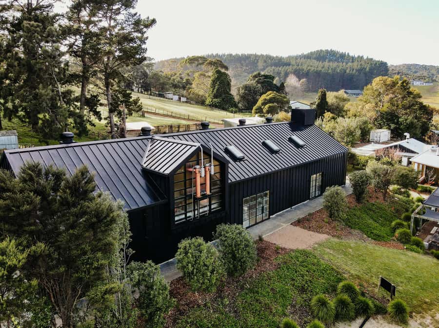 Waiheke Island: HEKE Distillery & Brewery Tour with Tastings - How beer and whisky connect