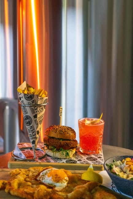 Zaanse Schans: Brewery HOOP Tour and Tasting - The beer tasting in the Experience Room